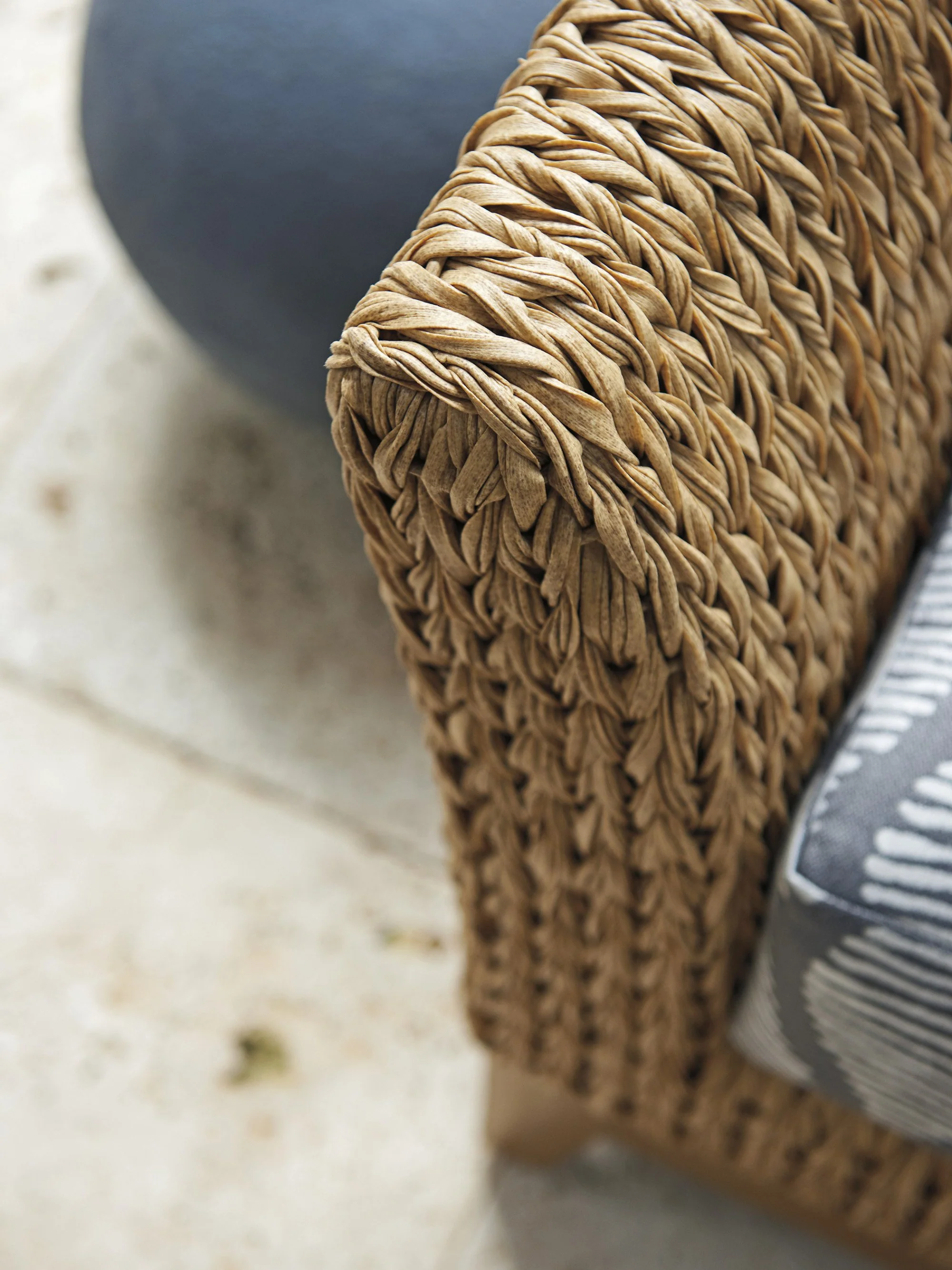 Tommy Bahama Outdoor Los Altos Valley View Lounge Chair - Image 3