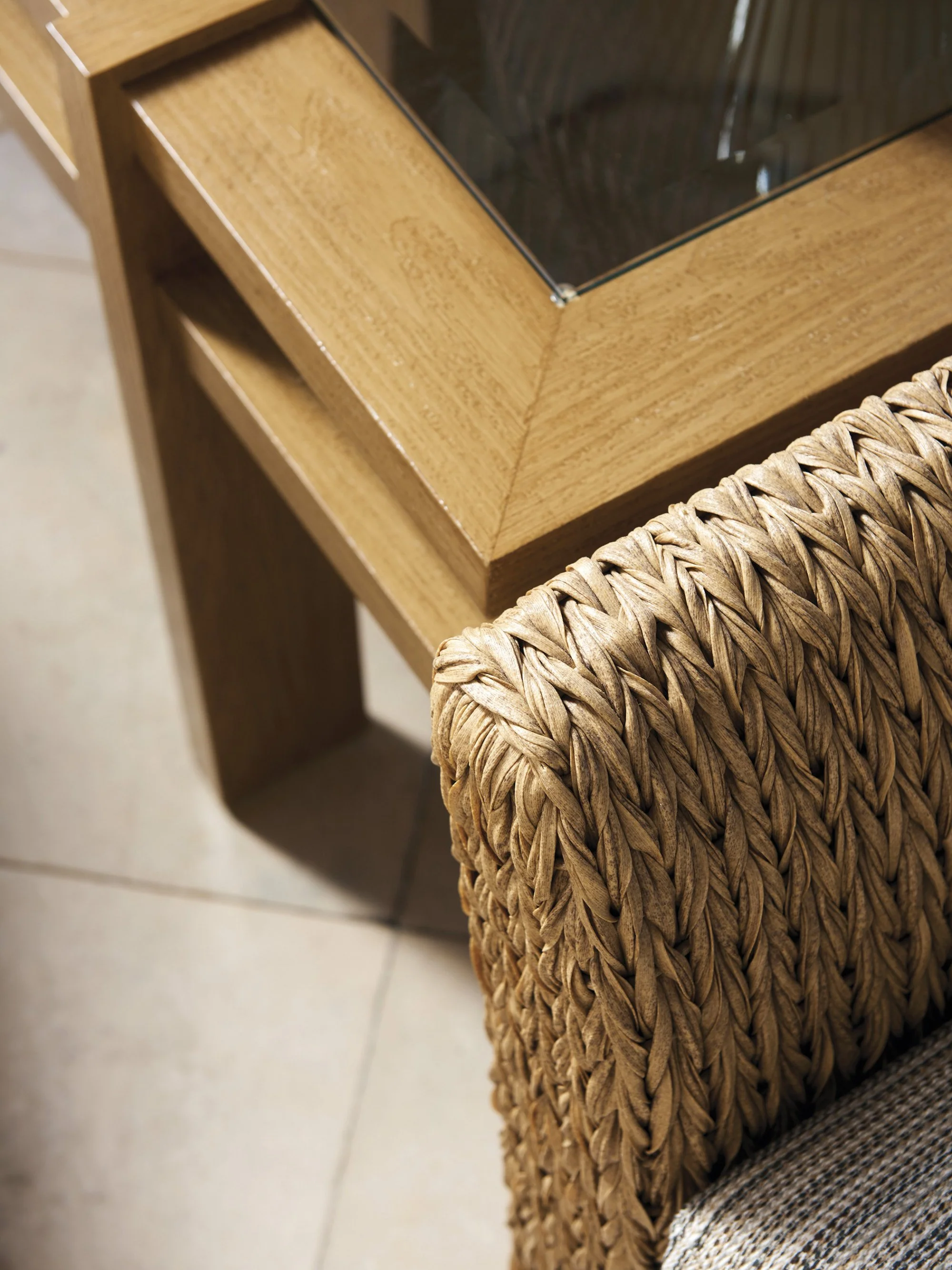 Tommy Bahama Outdoor Los Altos Valley View Square End Table - Image 3