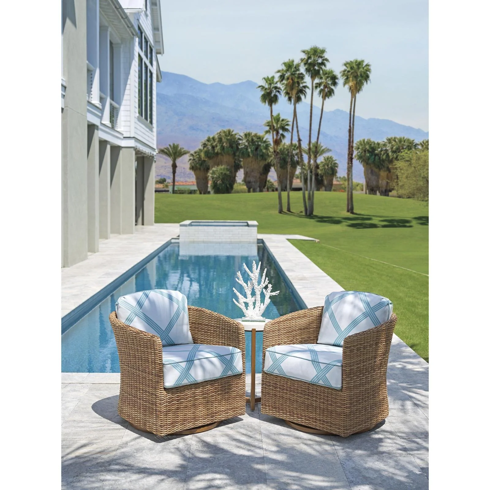 Tommy Bahama Outdoor Palm Desert Poolside Swivel Occasional Chair - Image 3