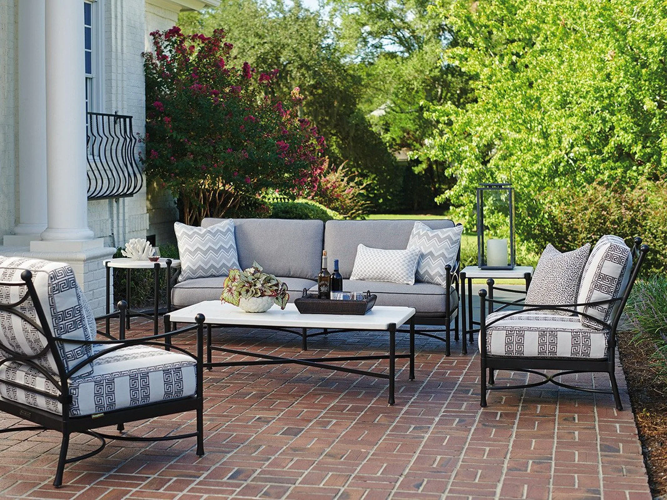 Tommy Bahama Outdoor Pavlova Loungechair - Image 3