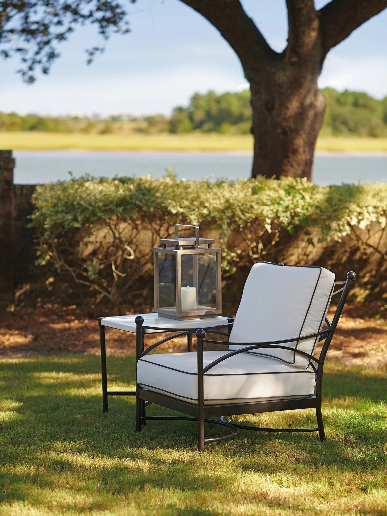Tommy Bahama Outdoor Pavlova Loungechair - Image 6