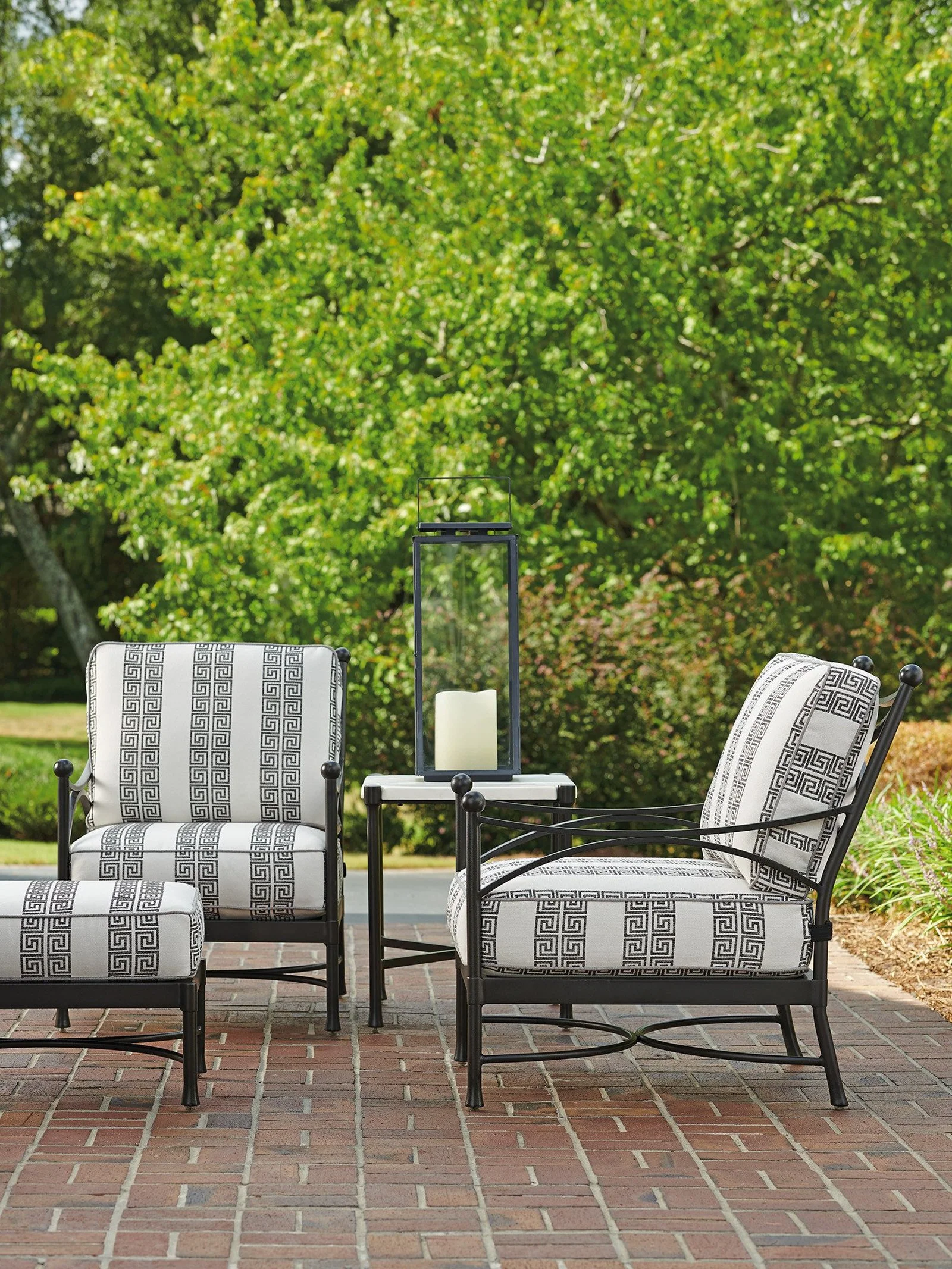 Tommy Bahama Outdoor Pavlova Ottoman - Image 2