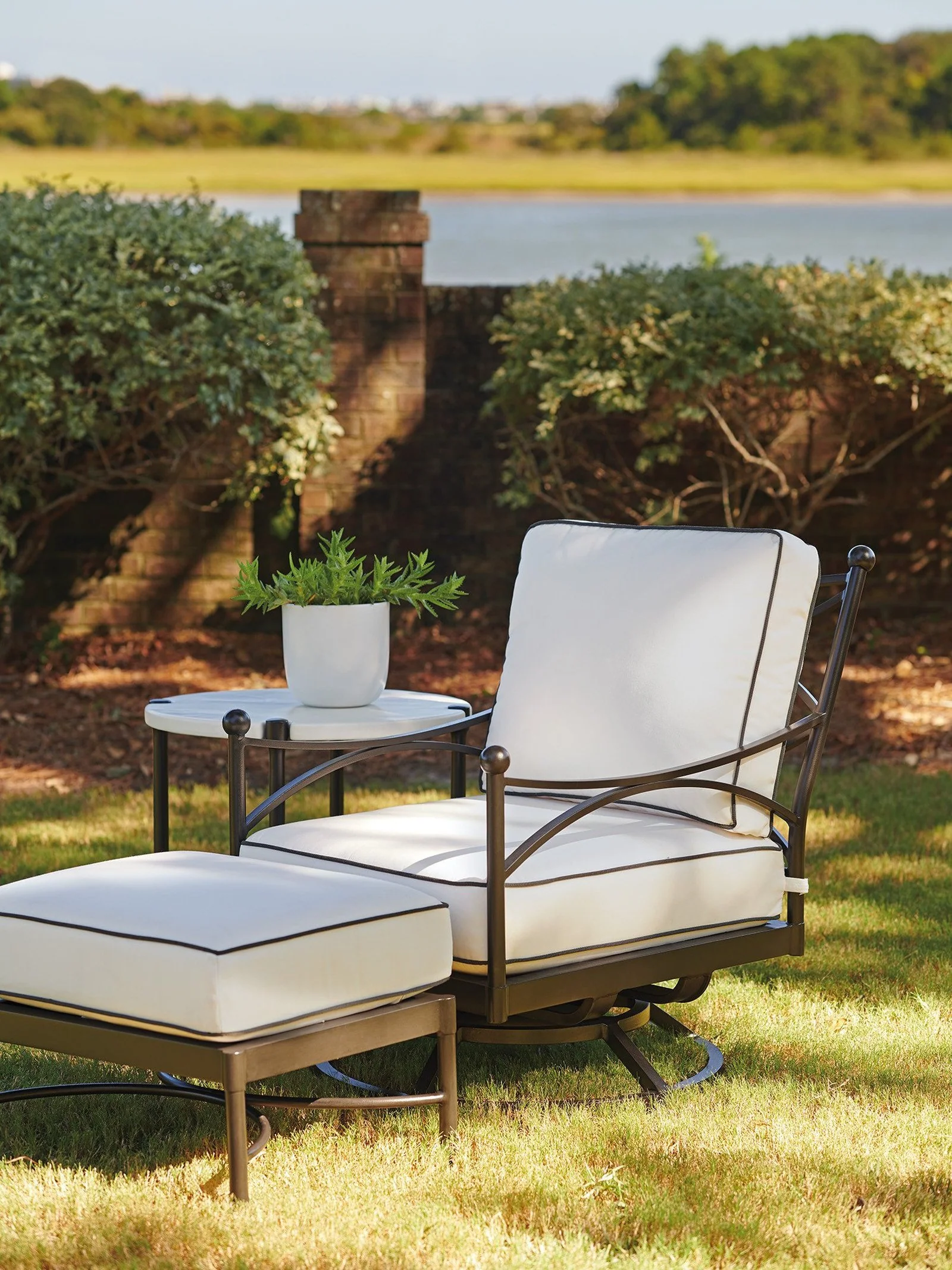 Tommy Bahama Outdoor Pavlova Ottoman 3911 - Image 3