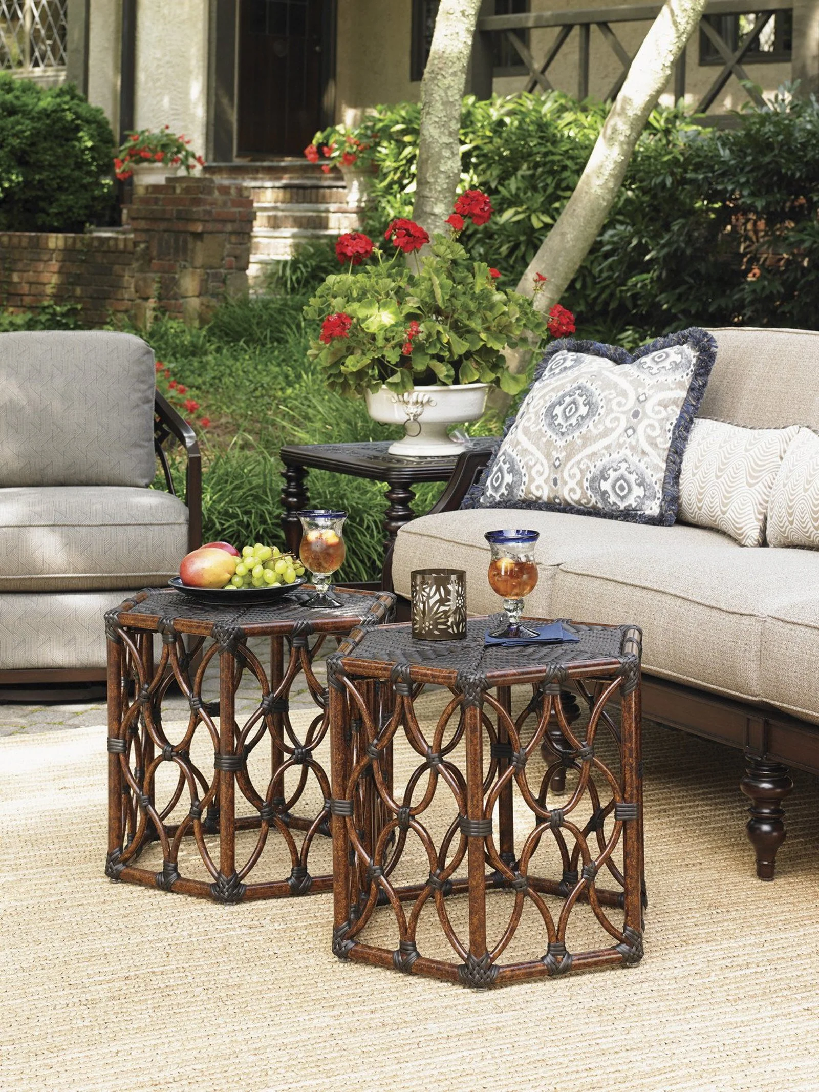 Tommy Bahama Outdoor Royal Kahala Black Sands Bunching Cocktail Table - Image 2