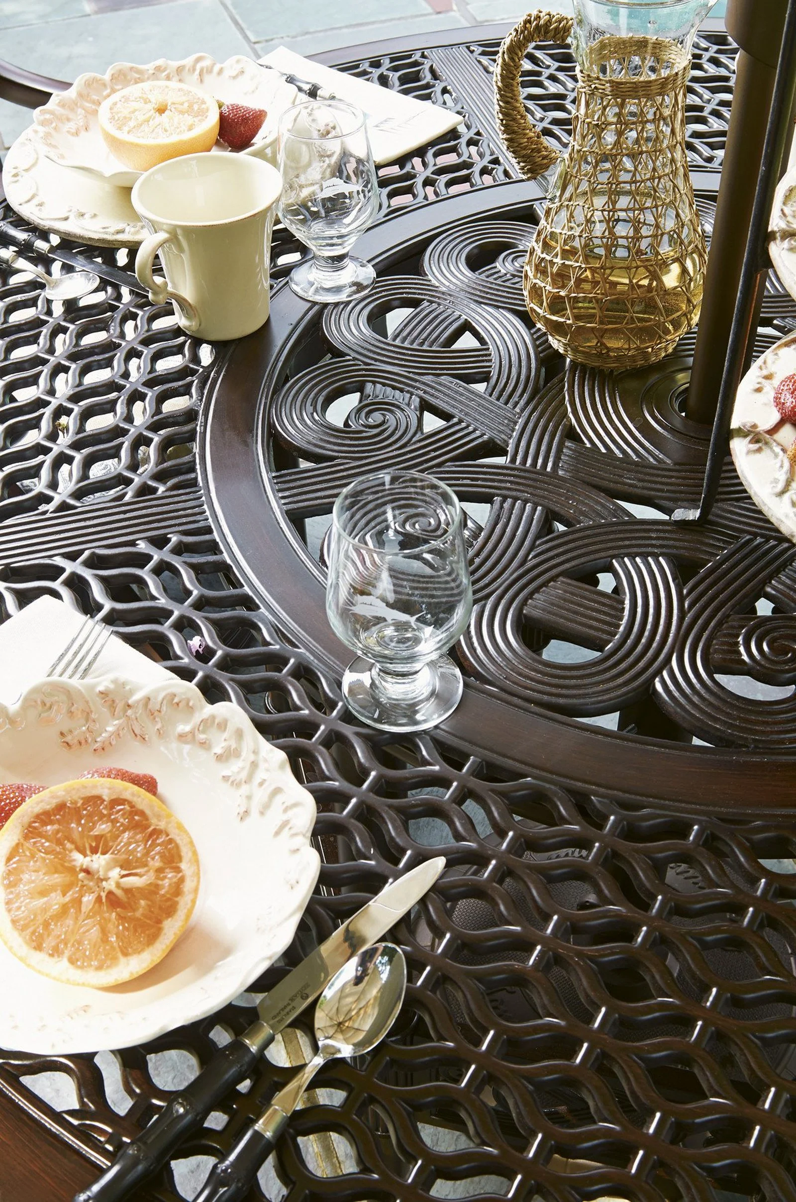 Tommy Bahama Outdoor Royal Kahala Black Sands Dining Table W/Cast Top - Image 3