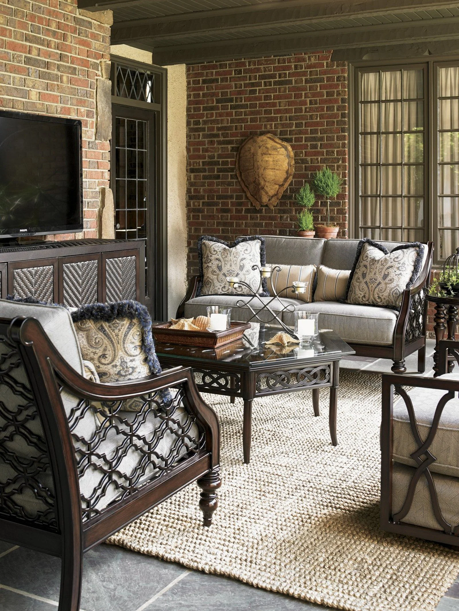 Tommy Bahama Outdoor Royal Kahala Black Sands Love Seat - Image 3