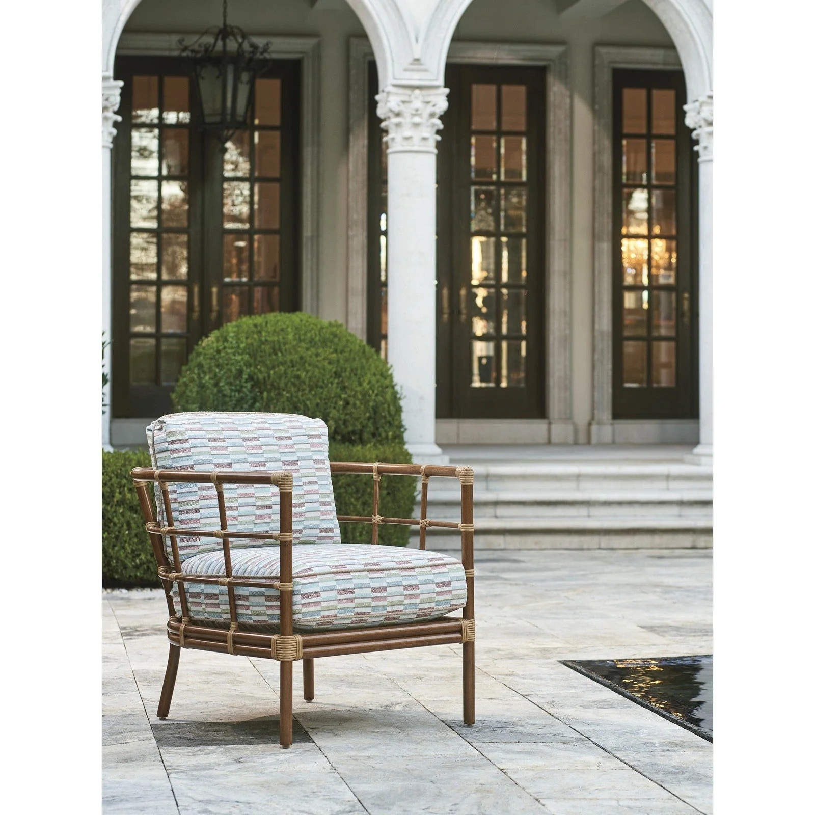 Tommy Bahama Outdoor Sandpiper Bay Lounge Chair - Image 2