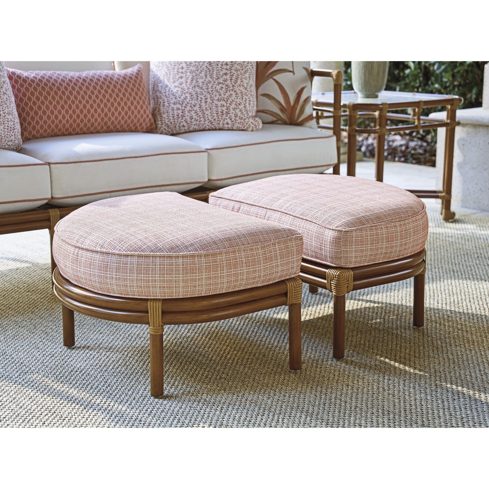 Tommy Bahama Outdoor Sandpiper Bay Ottoman - Image 2