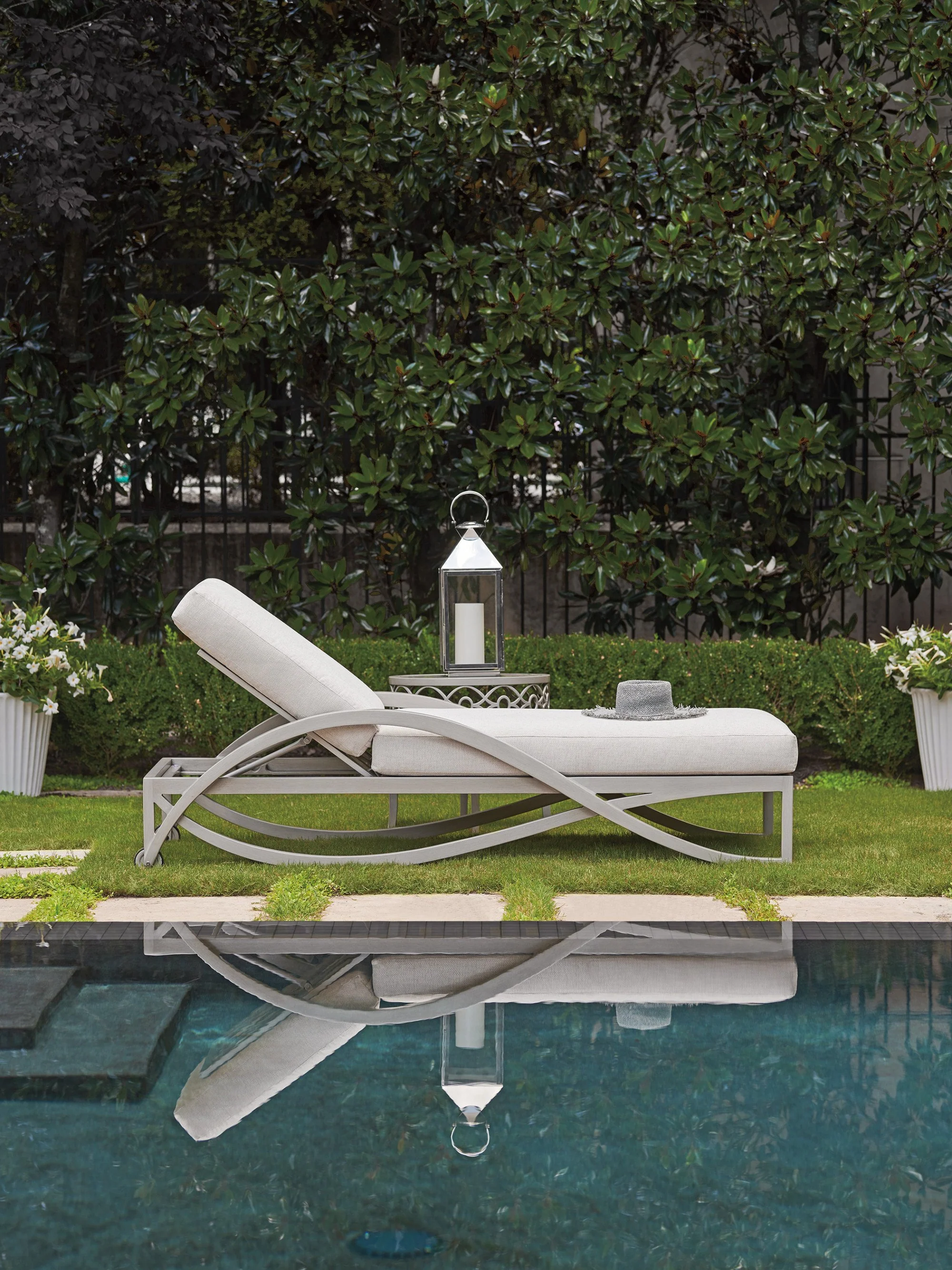Tommy Bahama Outdoor Silver Sands Chaise - Image 2