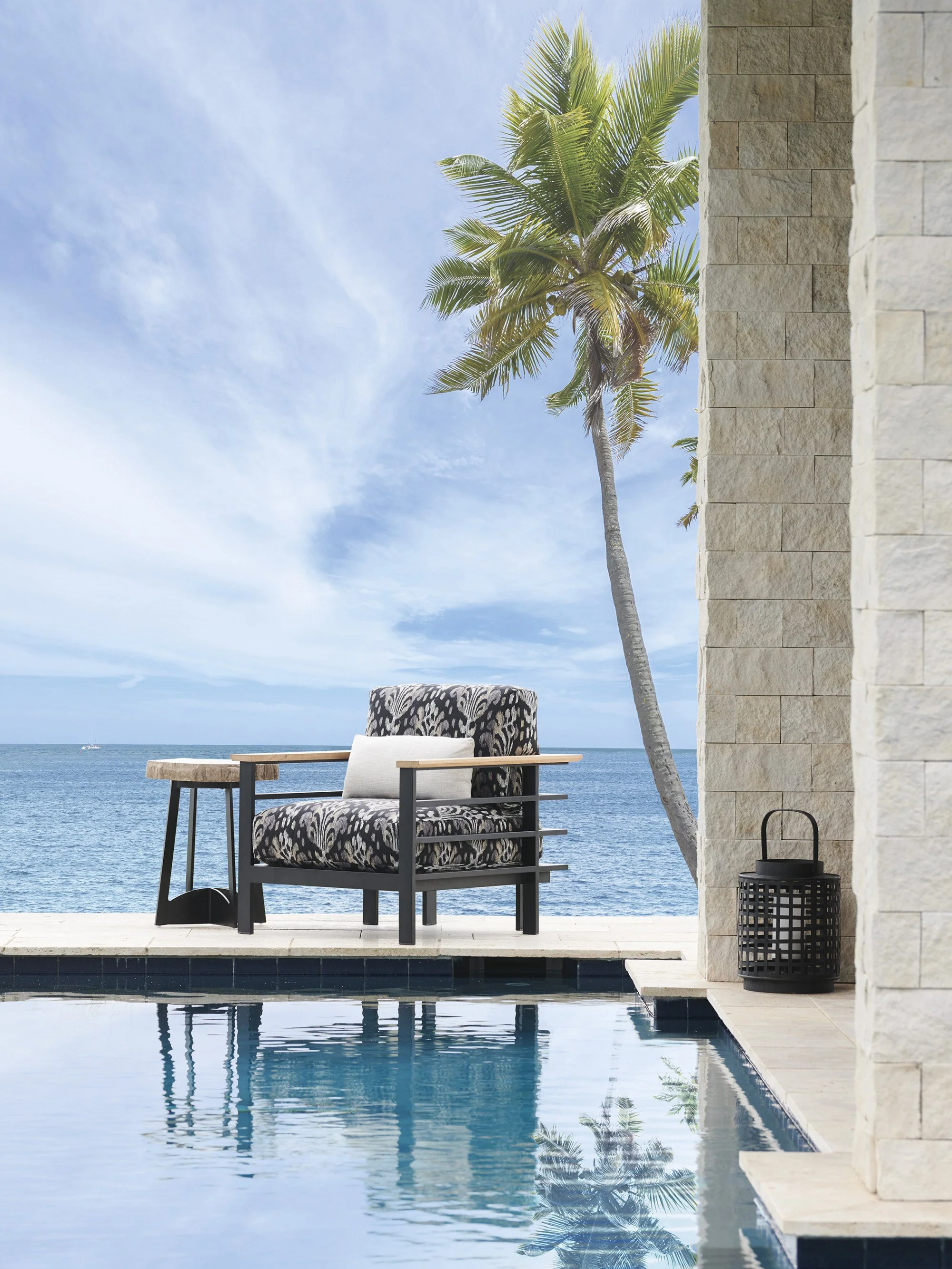 Tommy Bahama Outdoor South Beach Lounge Chair - Image 4
