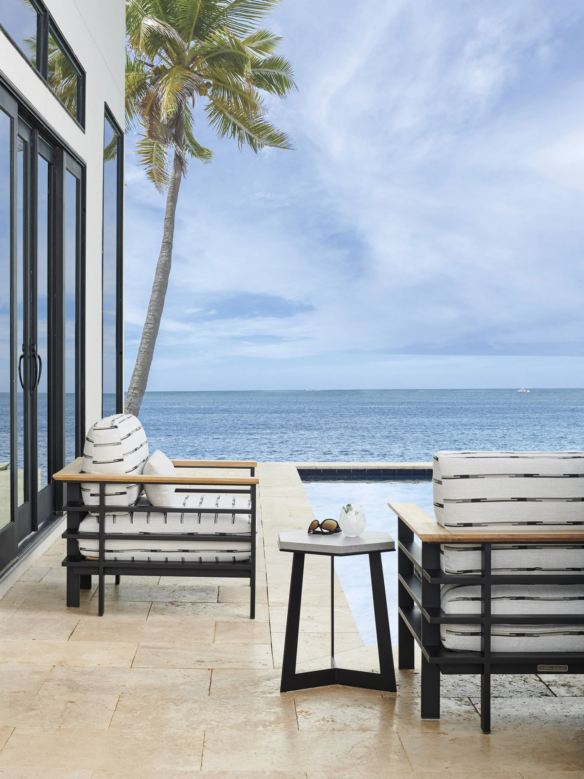 Tommy Bahama Outdoor South Beach Spot Table - Image 4