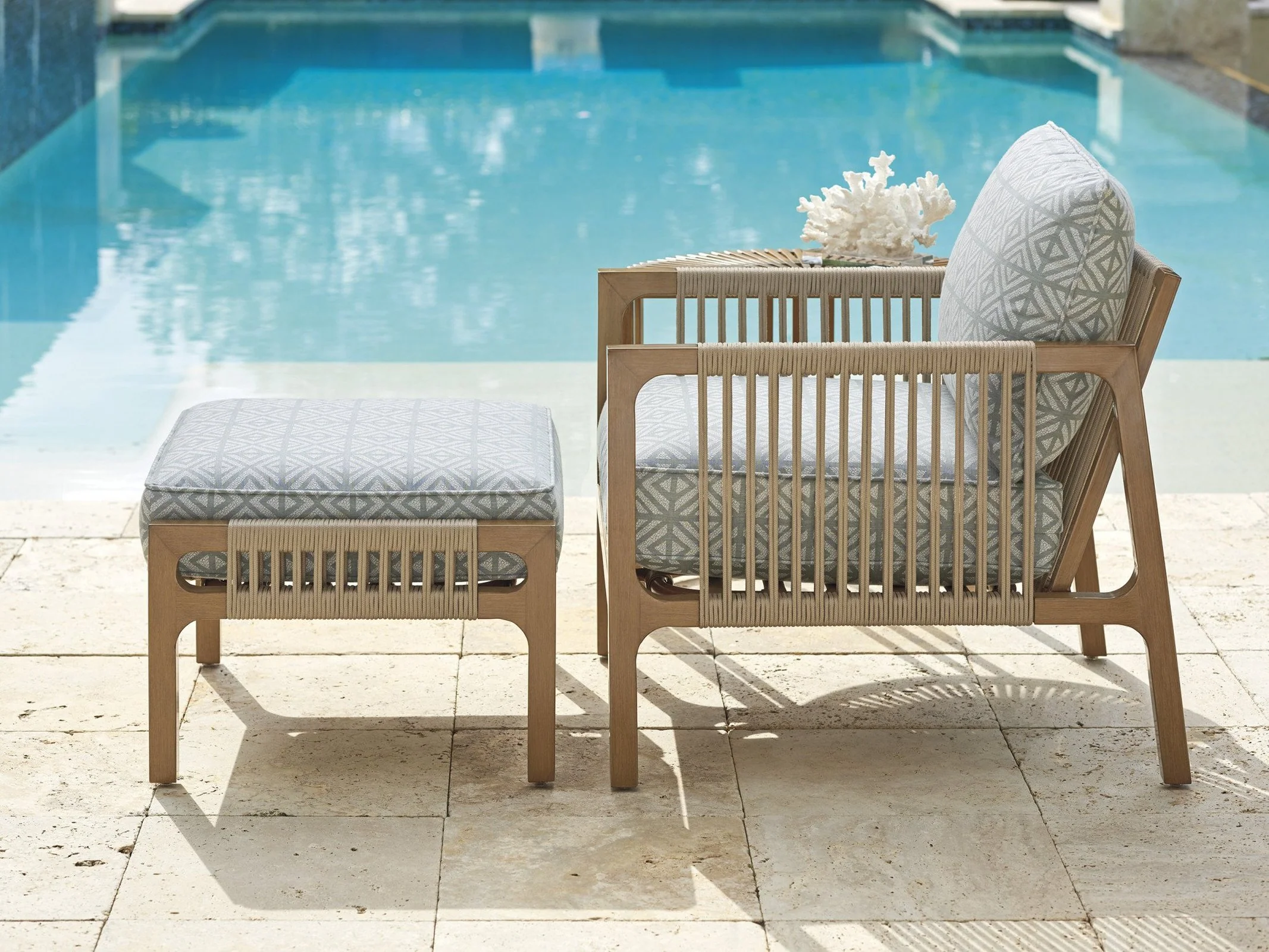 Tommy Bahama Outdoor St Tropez Ottoman - Image 2