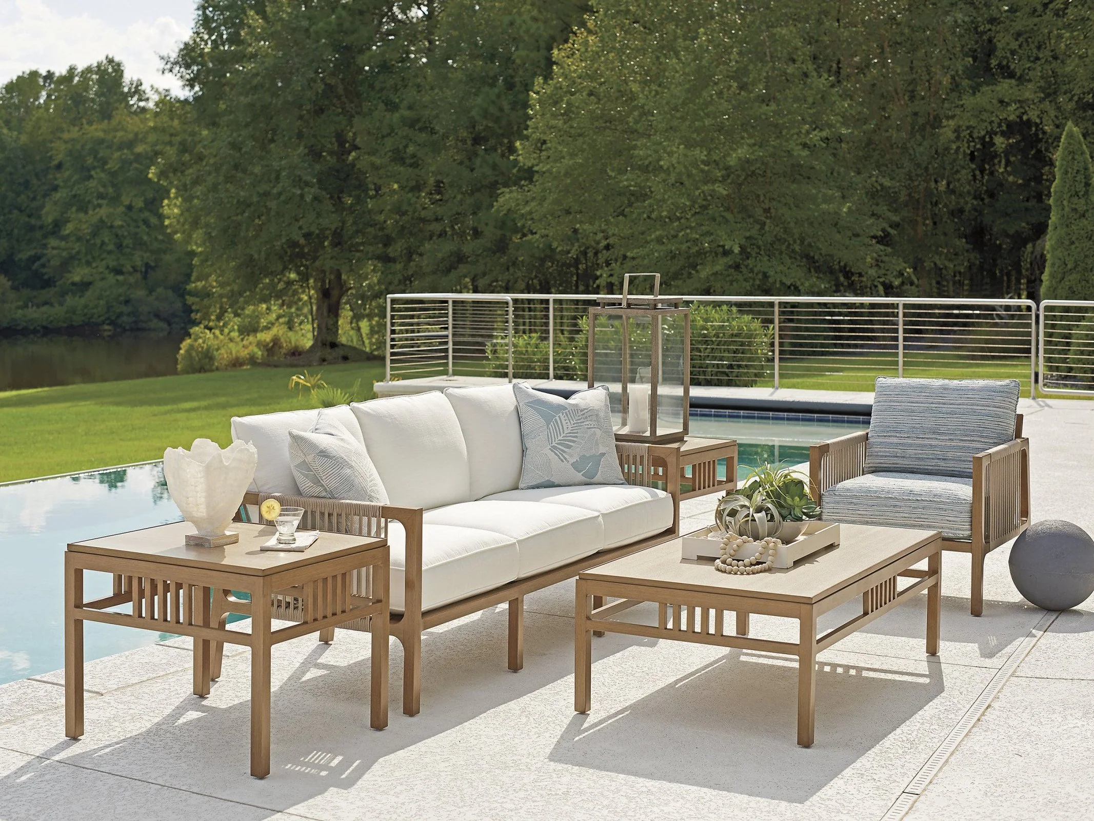 Tommy Bahama Outdoor St Tropez Rectangular End Table - Image 3