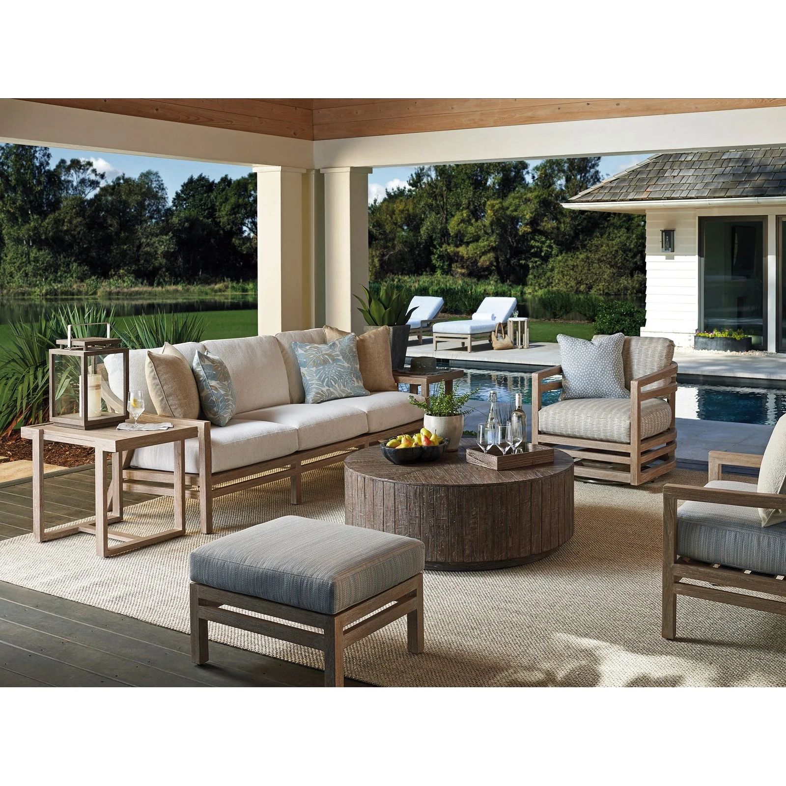 Tommy Bahama Outdoor Stillwater Cove Rectangular End Table - Image 3