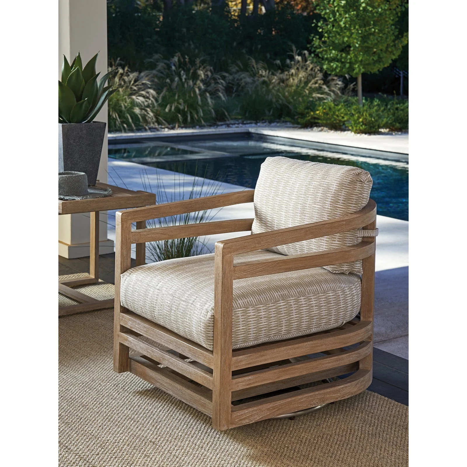 Tommy Bahama Outdoor Stillwater Cove Swivel Lounge Chair - Image 2