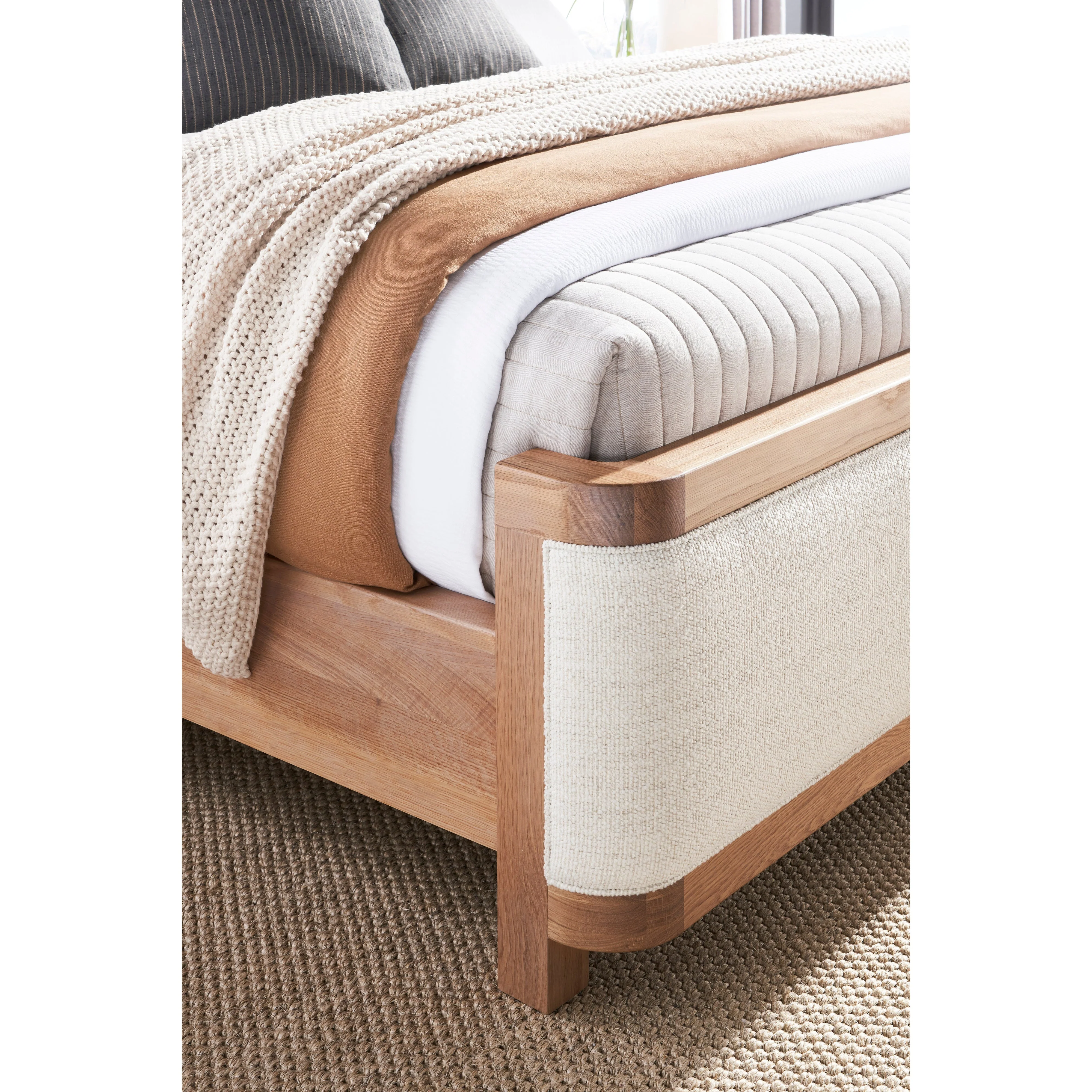 Vanguard Form Bed - Image 5