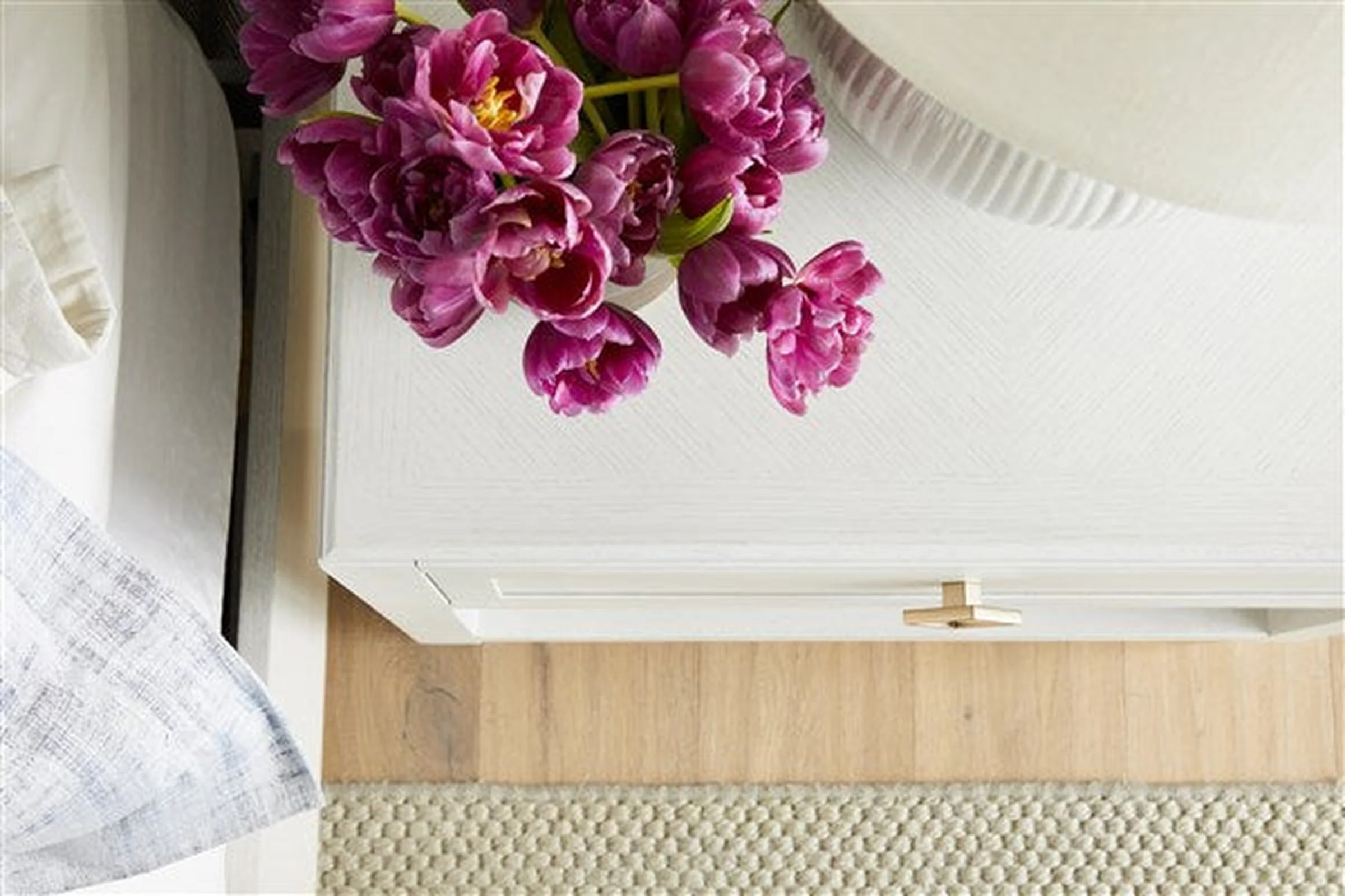 Vanguard Walt Nightstand - Image 6