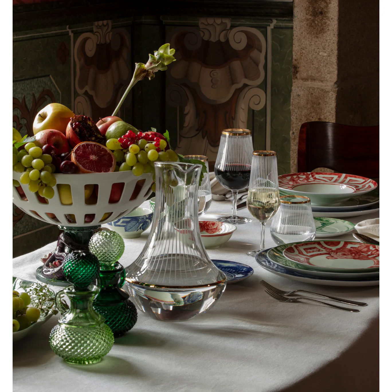 Vista Alegre Winter Garden Wine Goblet - Image 2